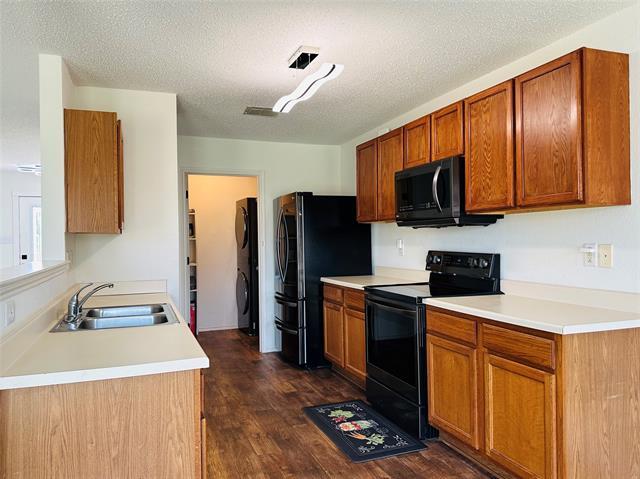 Building Photo - 765 Lowe Dr