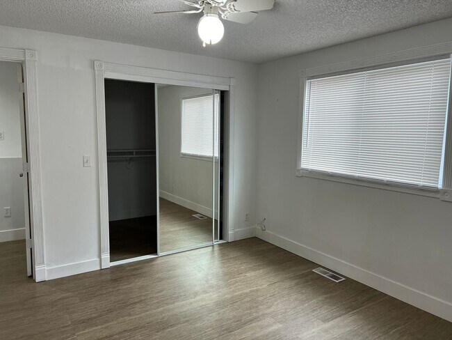 Building Photo - Beautiful 3 bedroom 2 bath house in Eugene!  $500 OFF YOUR FIRST MONTH'S RENT!