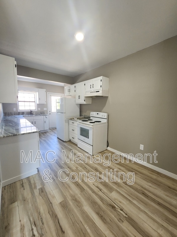 Building Photo - 1319 Autumn Ave