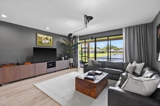 Building Photo - 11842 Pebblewood Dr