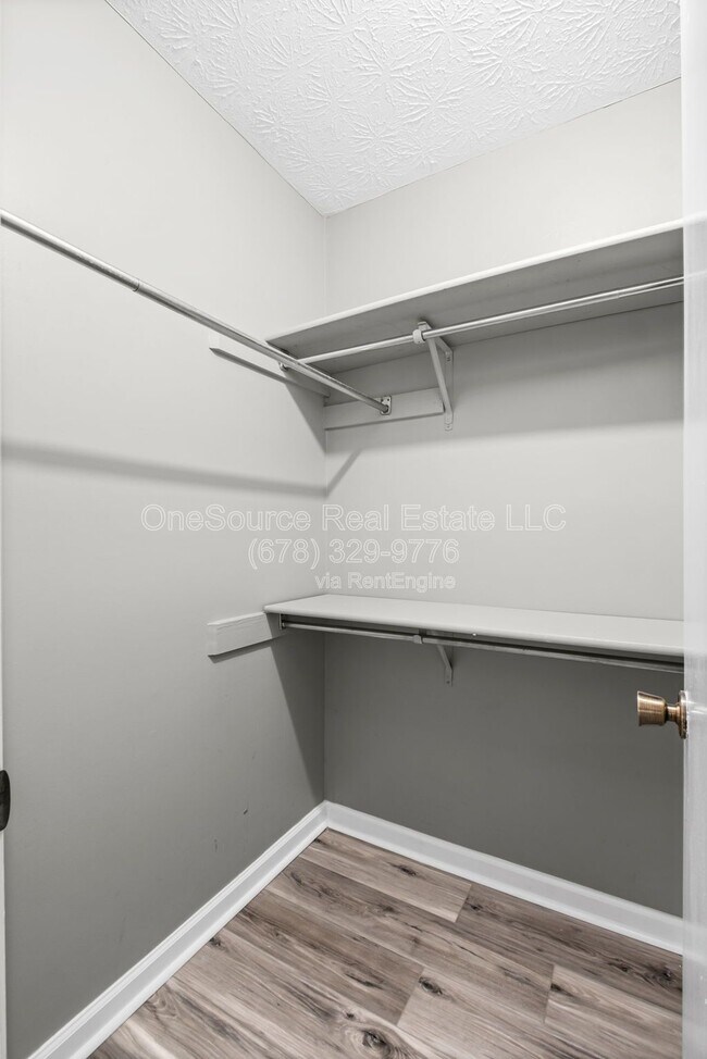 Building Photo - 806 Wynnes Ridge Cir