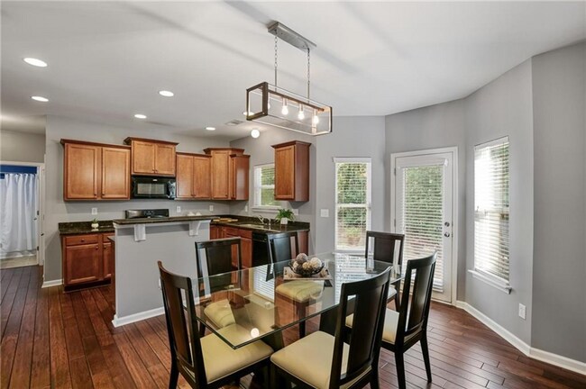 Building Photo - 611 Crosswinds Cir