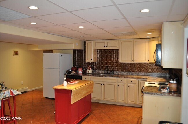 Building Photo - 56 Sterling Rd