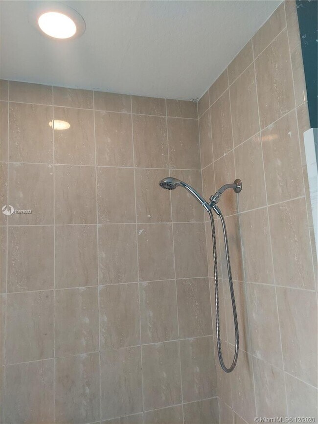 Building Photo - 7991 NW 44th Ct