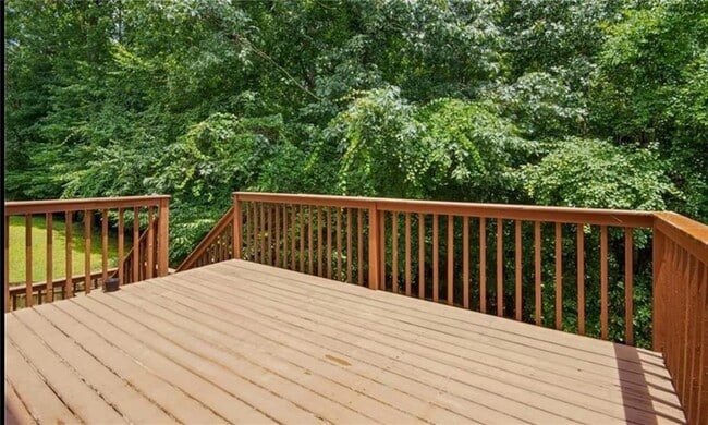 Building Photo - 270 Edwardton Ct