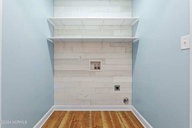 Building Photo - 210 Egret Point Dr