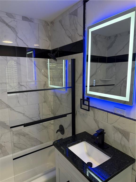 Building Photo - 788 Sherwood Rd N W