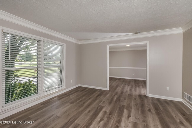 Building Photo - 9000 Willowwood Way