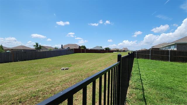Building Photo - 1824 Wolf Run