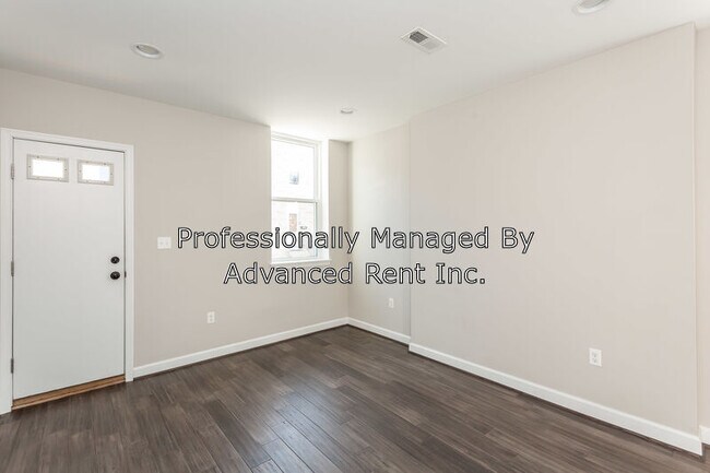 Building Photo - 2800 Miles Ave