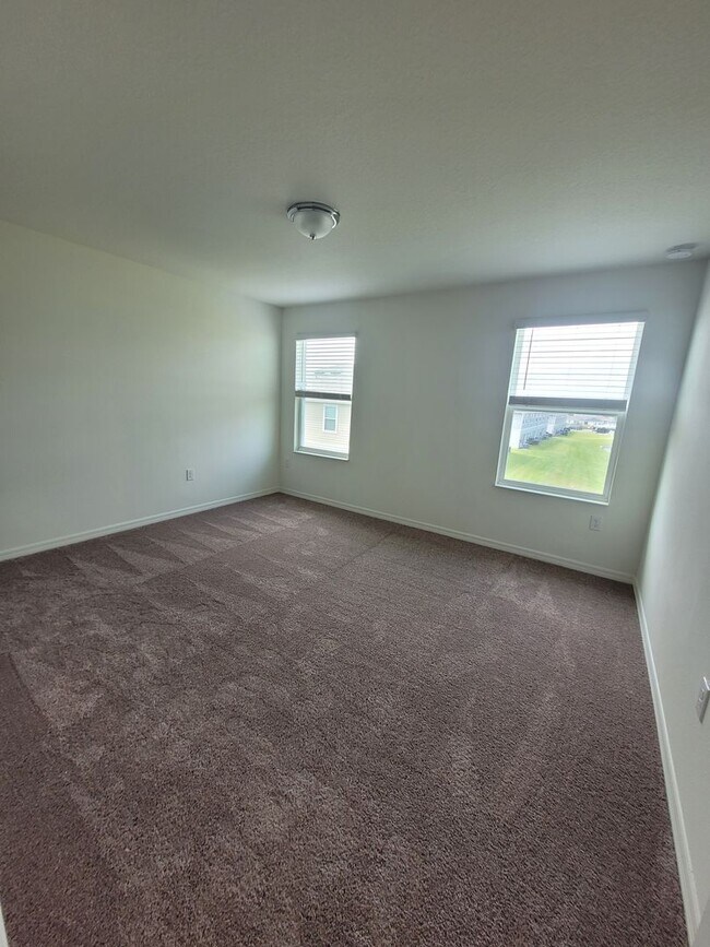 Building Photo - Brand New 3 bed 2.5 bath in beautiful Mirabella neighborhood in Davenport