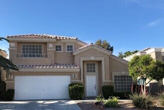 Building Photo - 7720 Robinglen Ave