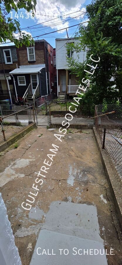 Building Photo - 1524 N Durham St