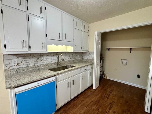 Building Photo - 1579 Harbins Rd NW