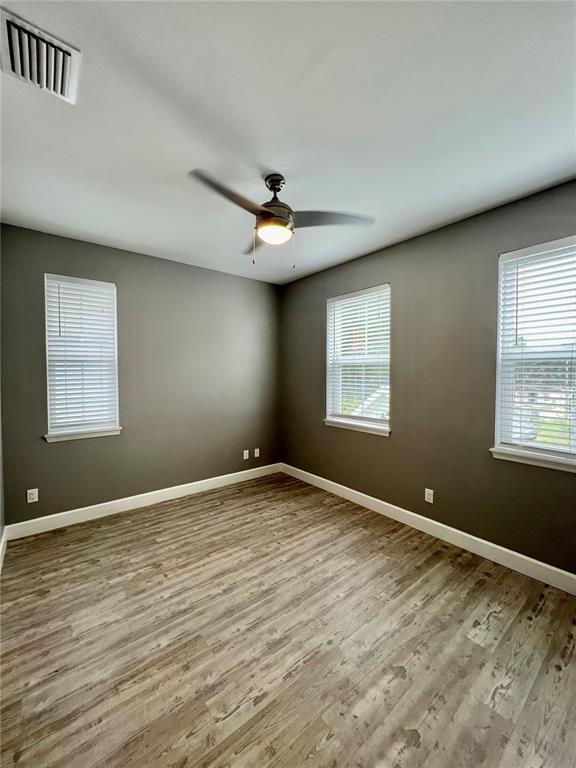 Building Photo - 2213 E 11th Ave