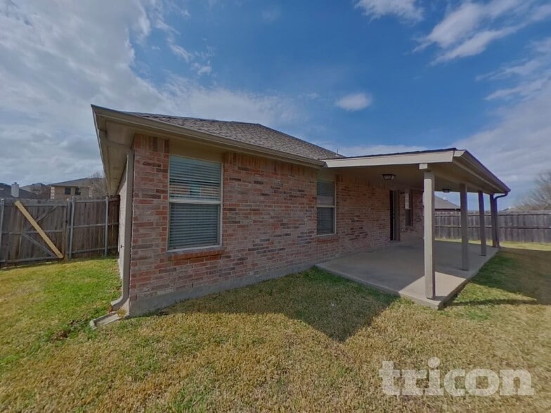 Building Photo - 534 Blue Sage