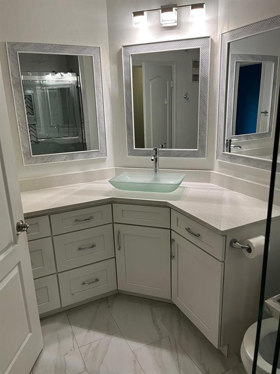 Building Photo - 6000 Shepherd Mountain Cove