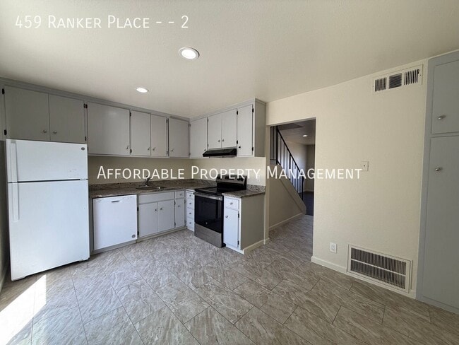 Building Photo - 459 Ranker Pl