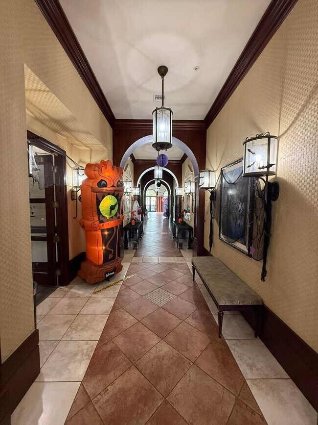 Building Photo - 2793 Shaughnessy Dr