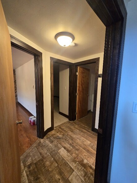 Building Photo - 124 Deer Trail Ave