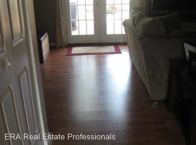 Building Photo - 2 br, 1.5 bath House - 3902 Inverness Road