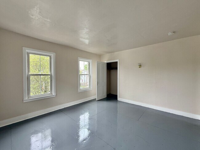 Building Photo - Spacious 2 Bedroom Home FOR RENT in Millvi...