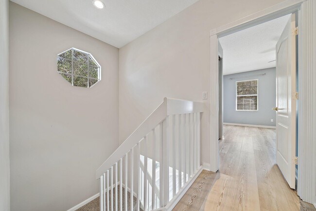 Building Photo - 351 Legare Ct