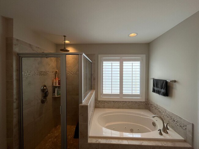 Building Photo - Exceptional 4BD, 2.5BA Cary Townhome with 2-Car Garage, Bonus 2nd Floor Living Space, and Private...