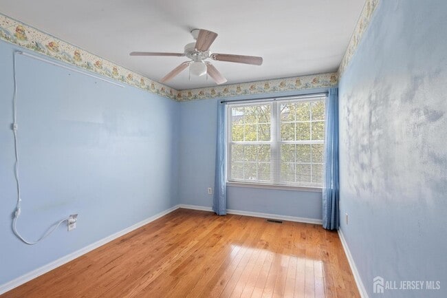 Building Photo - 1209 Blossom Cir