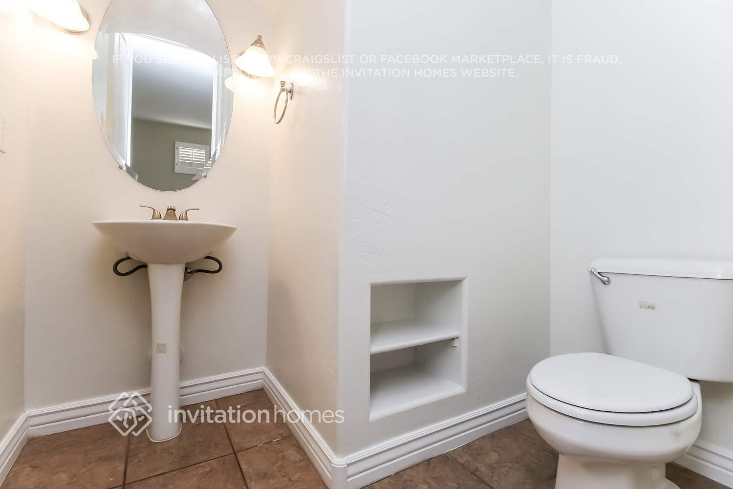 Building Photo - 254 S Aaron