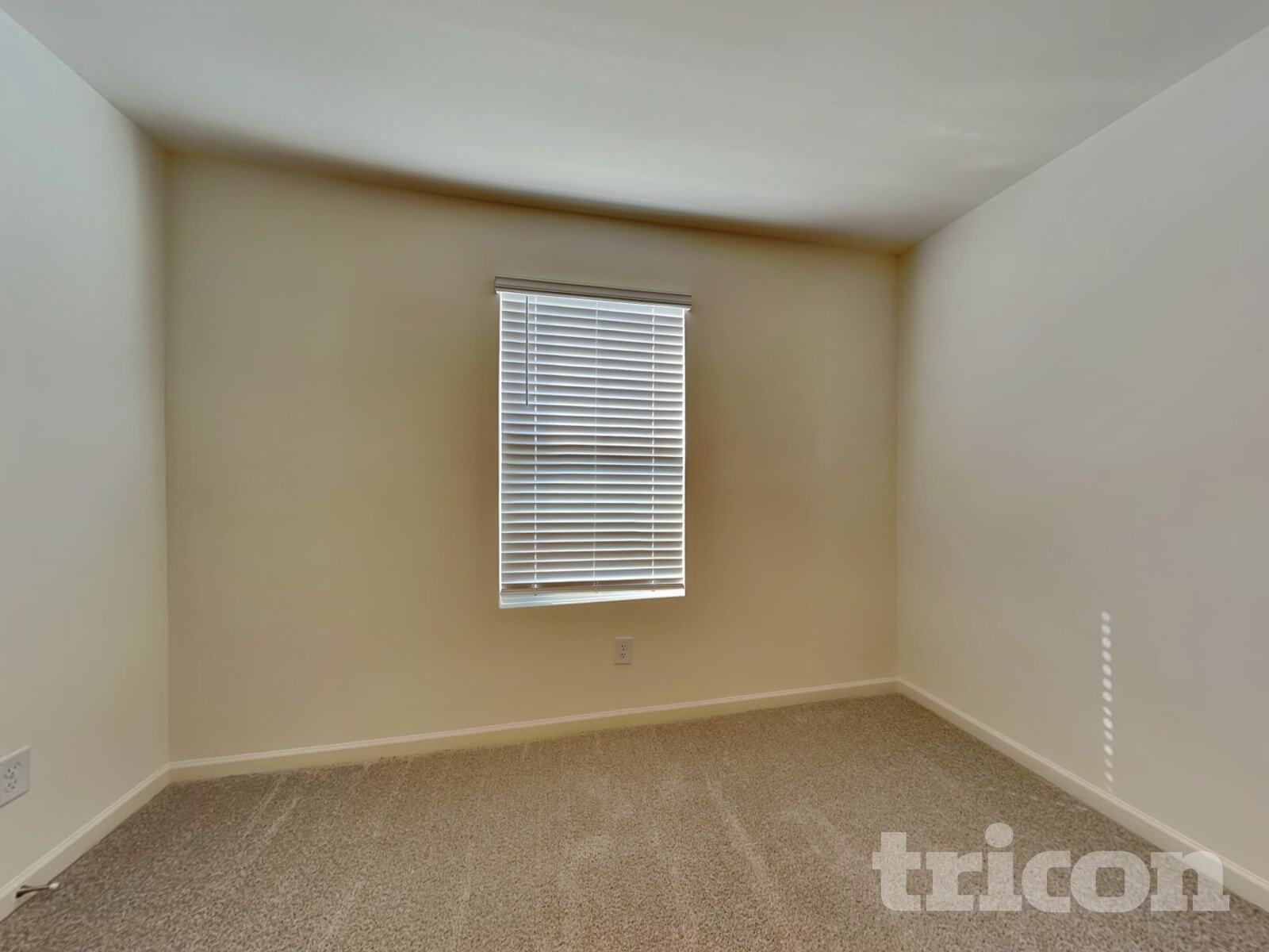 Building Photo - 179 Long Dr