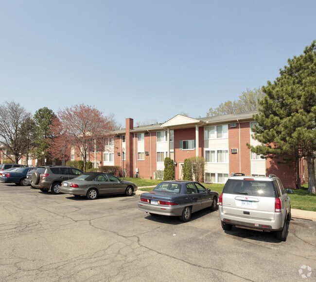 West Hampton 73007380 Central St Westland MI 48185 Apartment Finder