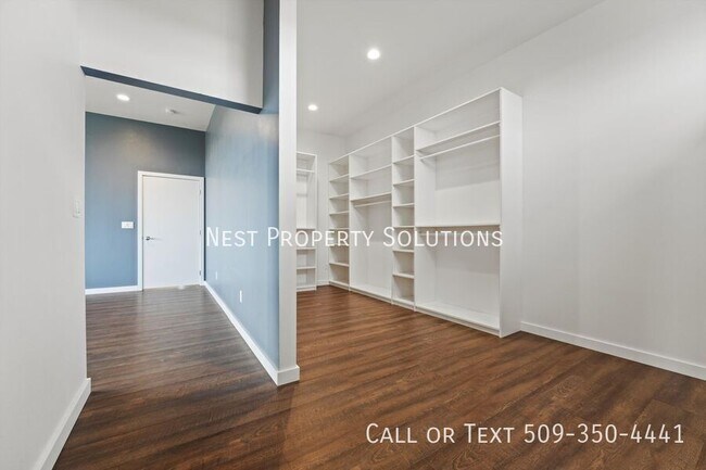 Building Photo - 7458 Bouldercrest Rd NE