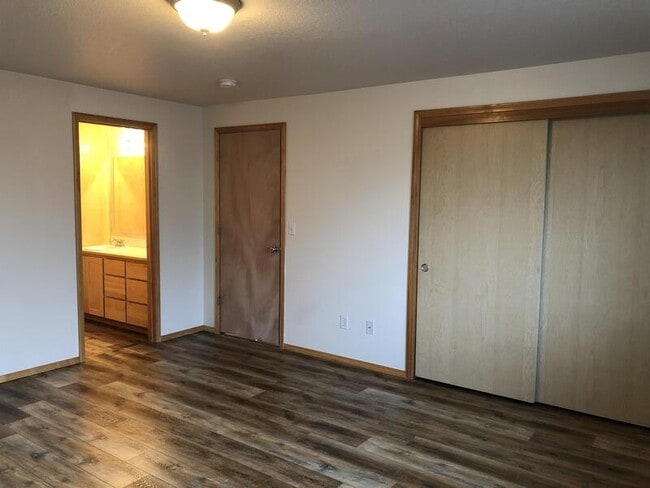 Building Photo - 2955 NW 9th Ln