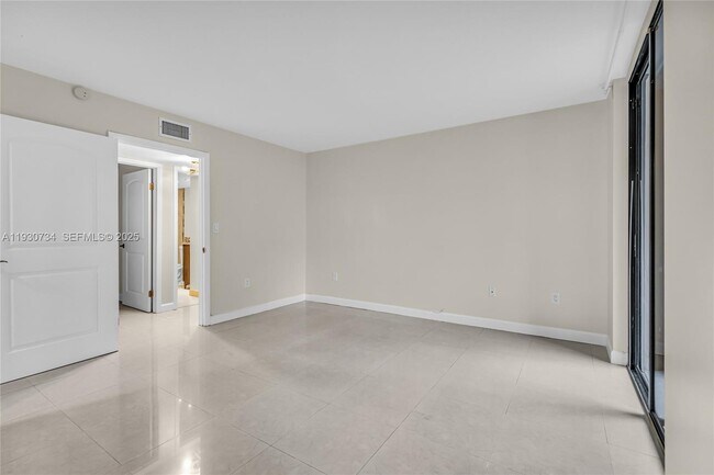 Building Photo - 8400 SW 133rd Avenue Rd