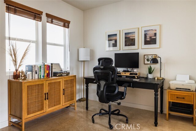 Building Photo - 7100 Playa Vista Dr