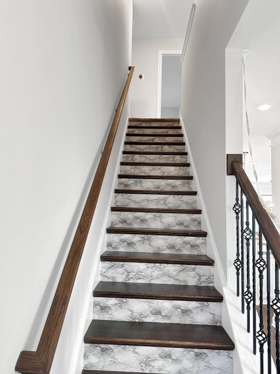 Building Photo - 1102 Dartmouth Dr