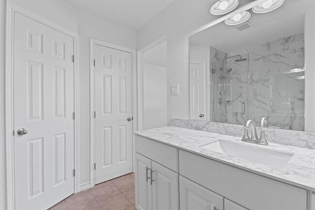 Building Photo - 11500 Ruffed Grouse Dr