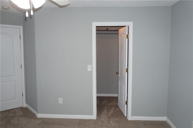 Building Photo - 599 Fox Creek Crossing