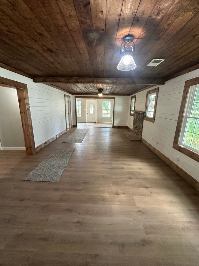 Building Photo - 3106 W Meighan Blvd
