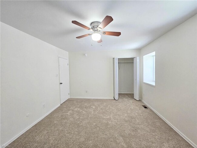 Building Photo - 5643 Dodington Ct