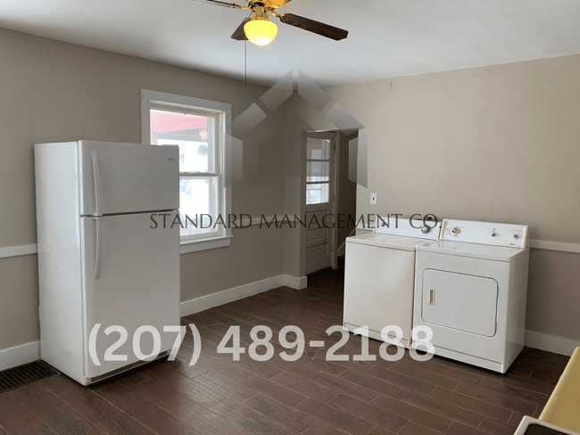 Building Photo - 15 Kennebec St