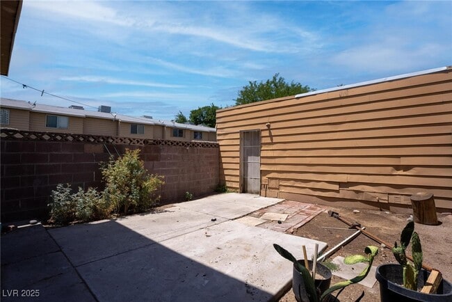 Building Photo - 3812 Surfrider Ln