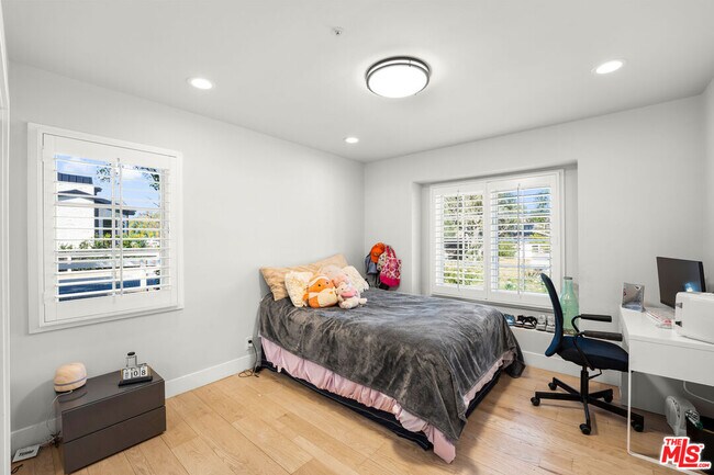 Building Photo - 23628 Long Valley Rd