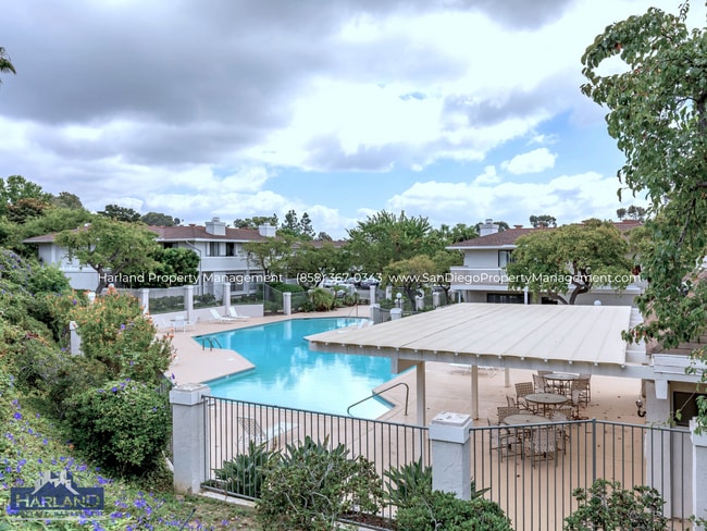 Building Photo - 3843 Camino Lindo