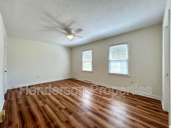 Building Photo - 9211 Robert Frost Ln