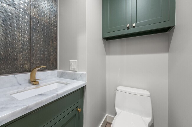 Building Photo - 10257 Bridgeland Ln