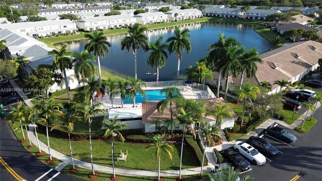 Building Photo - 3192 SW 50th St