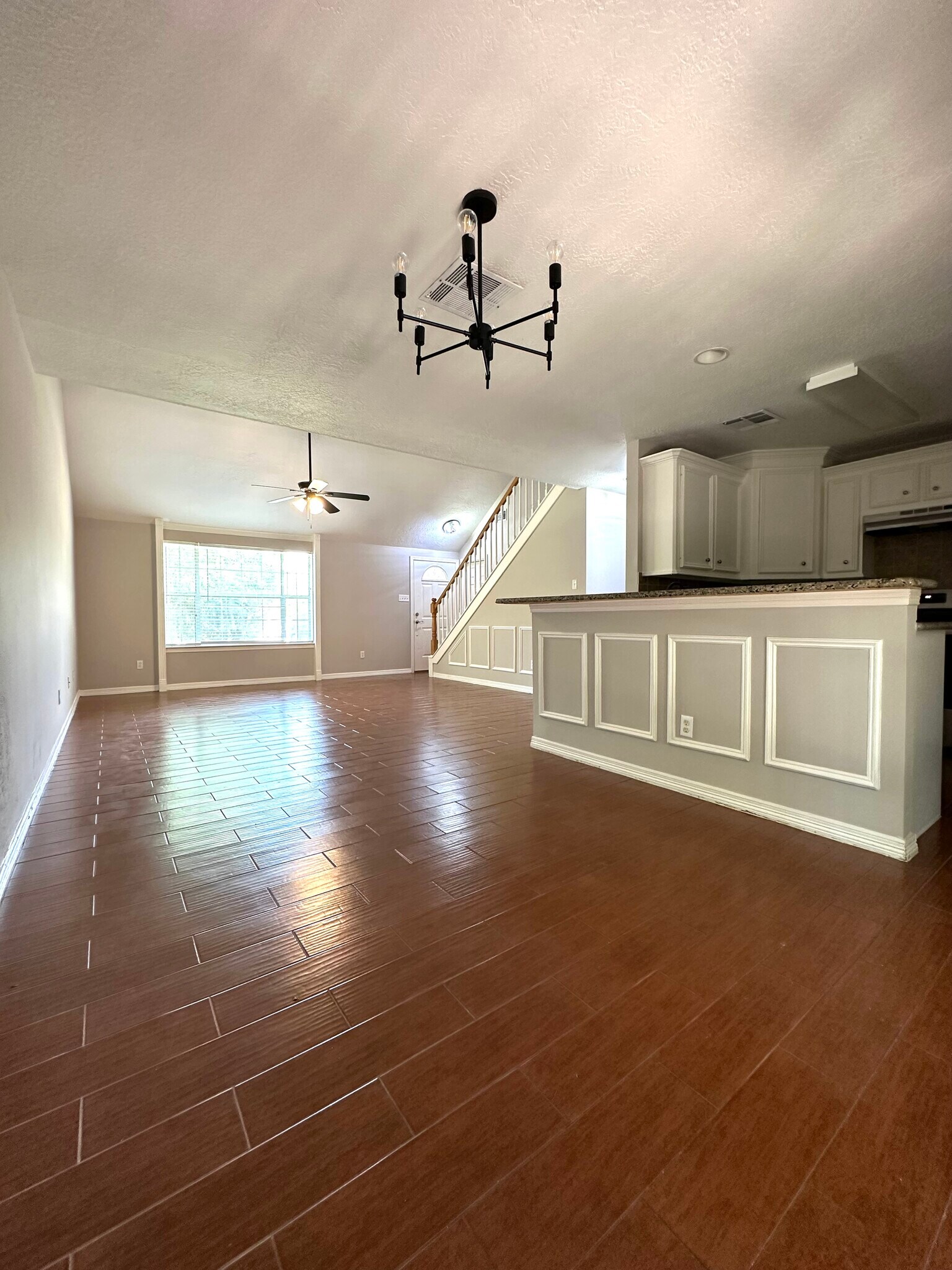 Building Photo - 1109 Byrdsong Ct