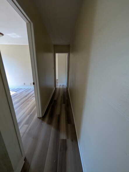 Building Photo - 9102 Woodpark Ln